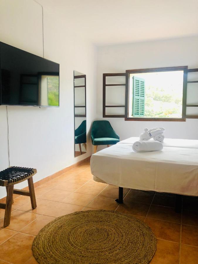 Double Room Private External Bathroom