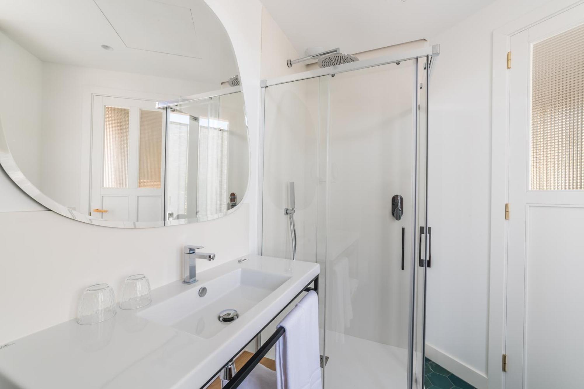 Standard Double or Twin Room,1284616219:JPEG