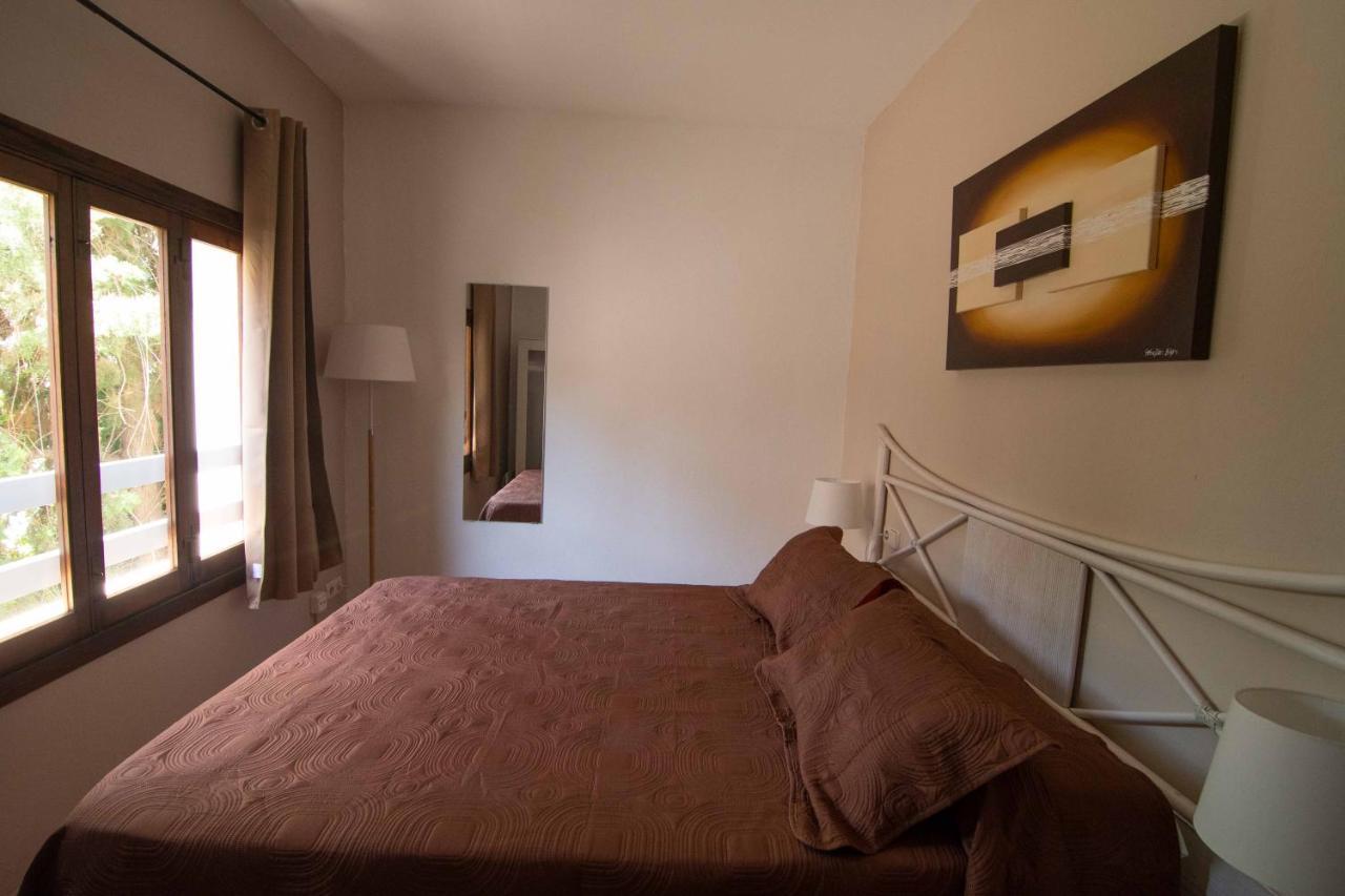 One-Bedroom Apartment,1118504880:JPEG