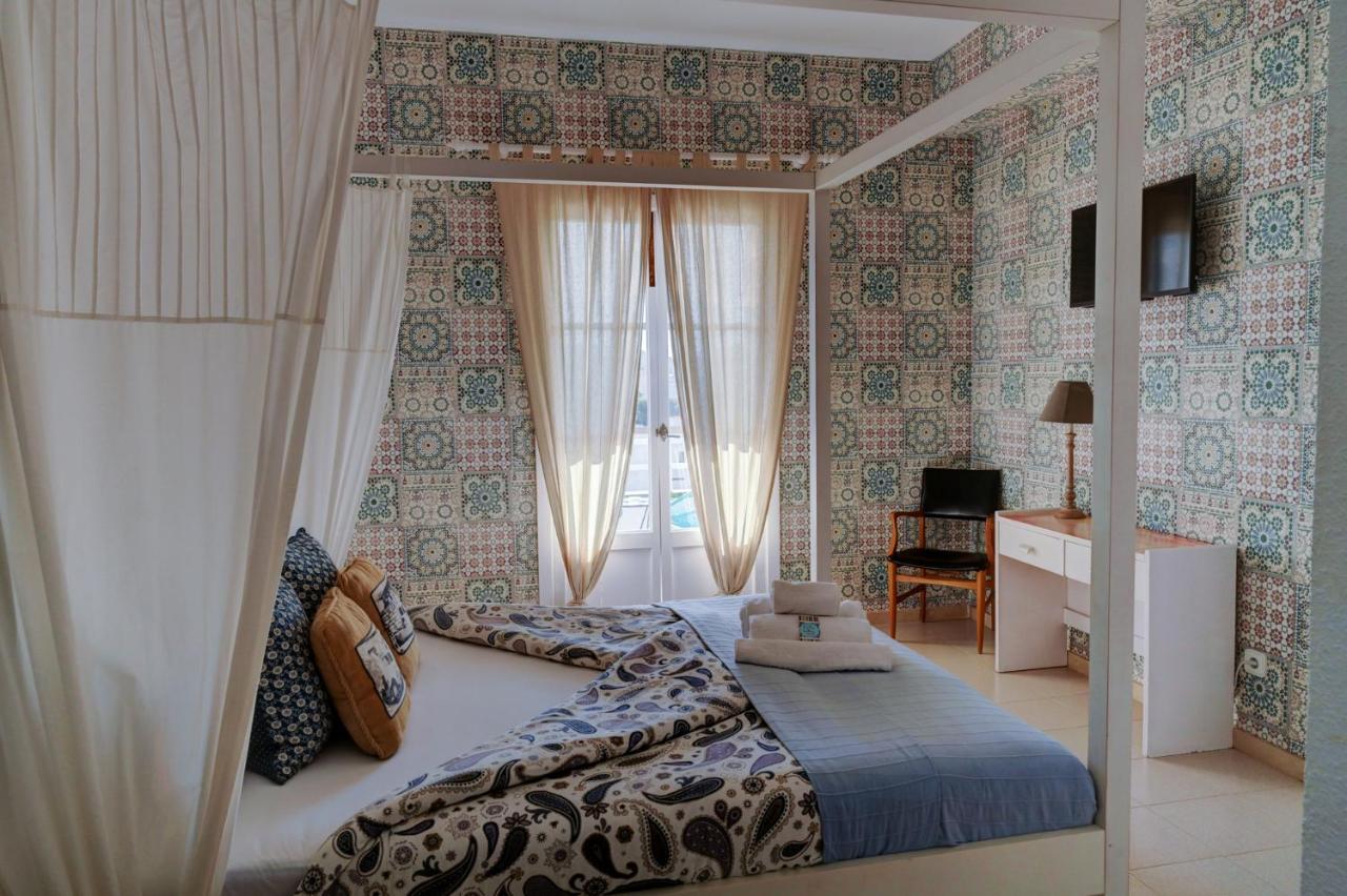 Double Room with Balcony and Sea View