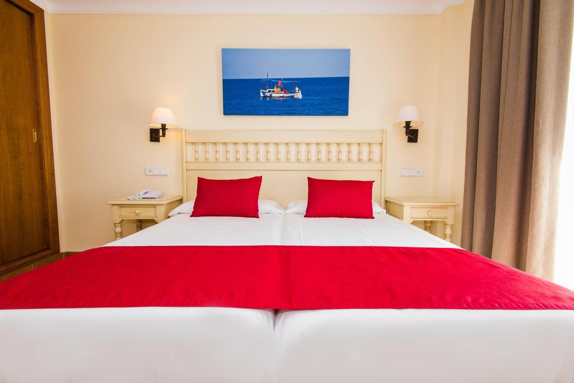 Standard Single Room,1272387904:JPEG