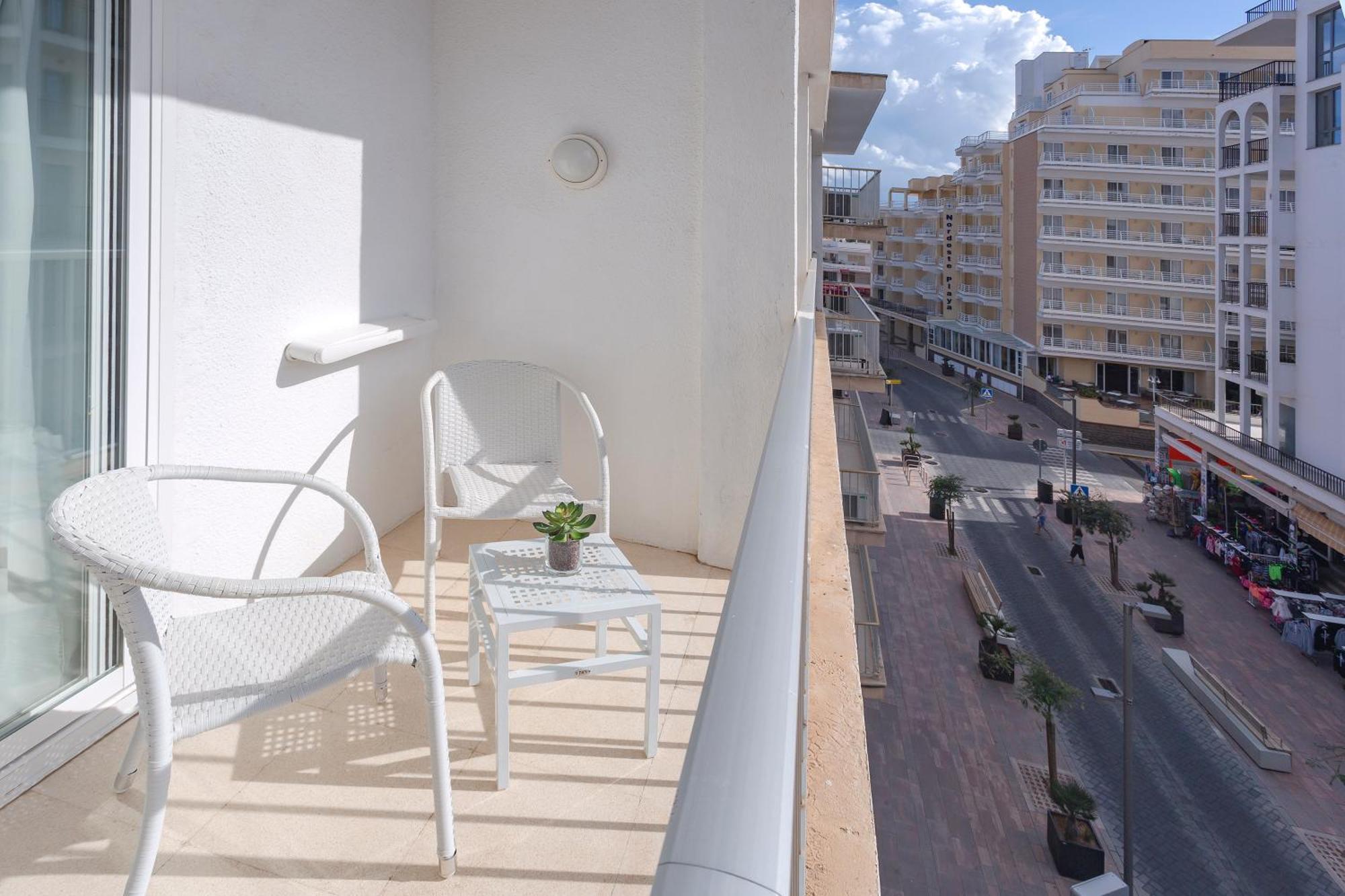 Tweepersoonskamer met Balkon (1 Volwassene)