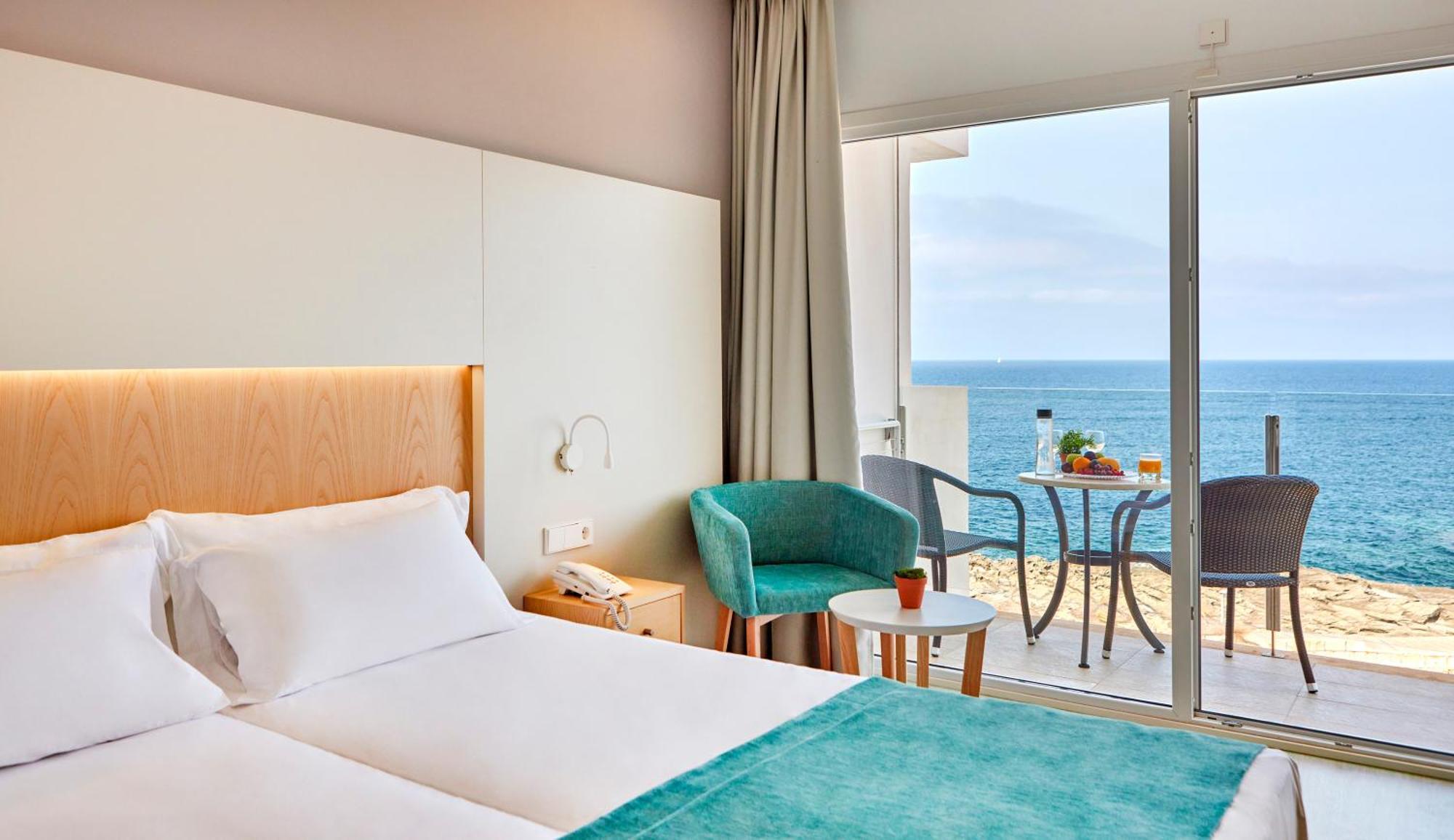 Twin Room Sea View