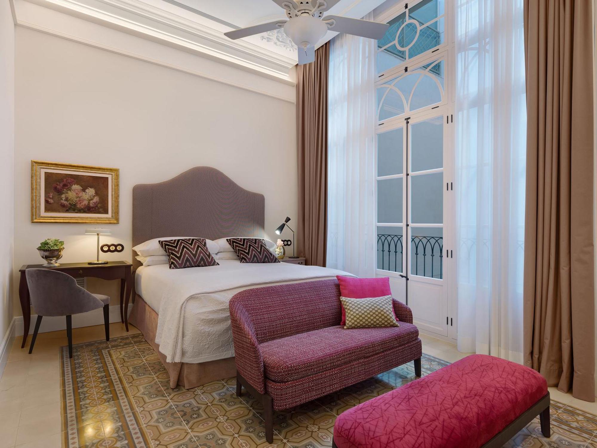 Deluxe Room spa access