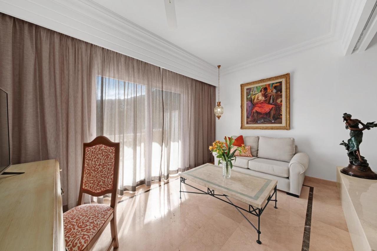 Suite Terrace Mountain View