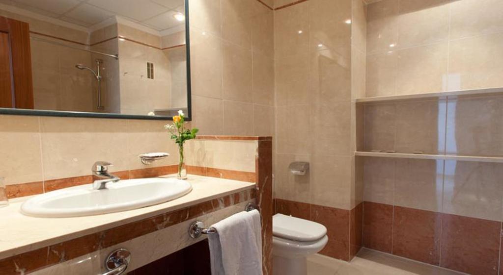 Single Room,1498722226:JPEG