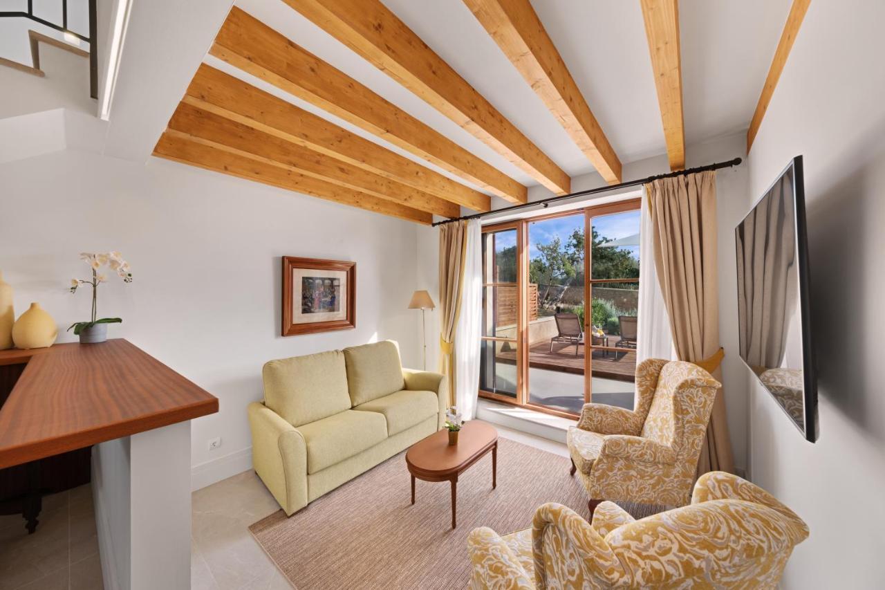 Deluxe Villa,1465836218:JPEG