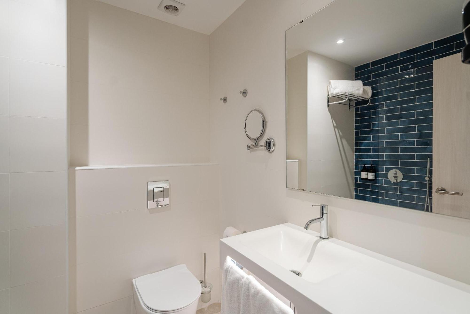 Double Room,1528230754:JPEG