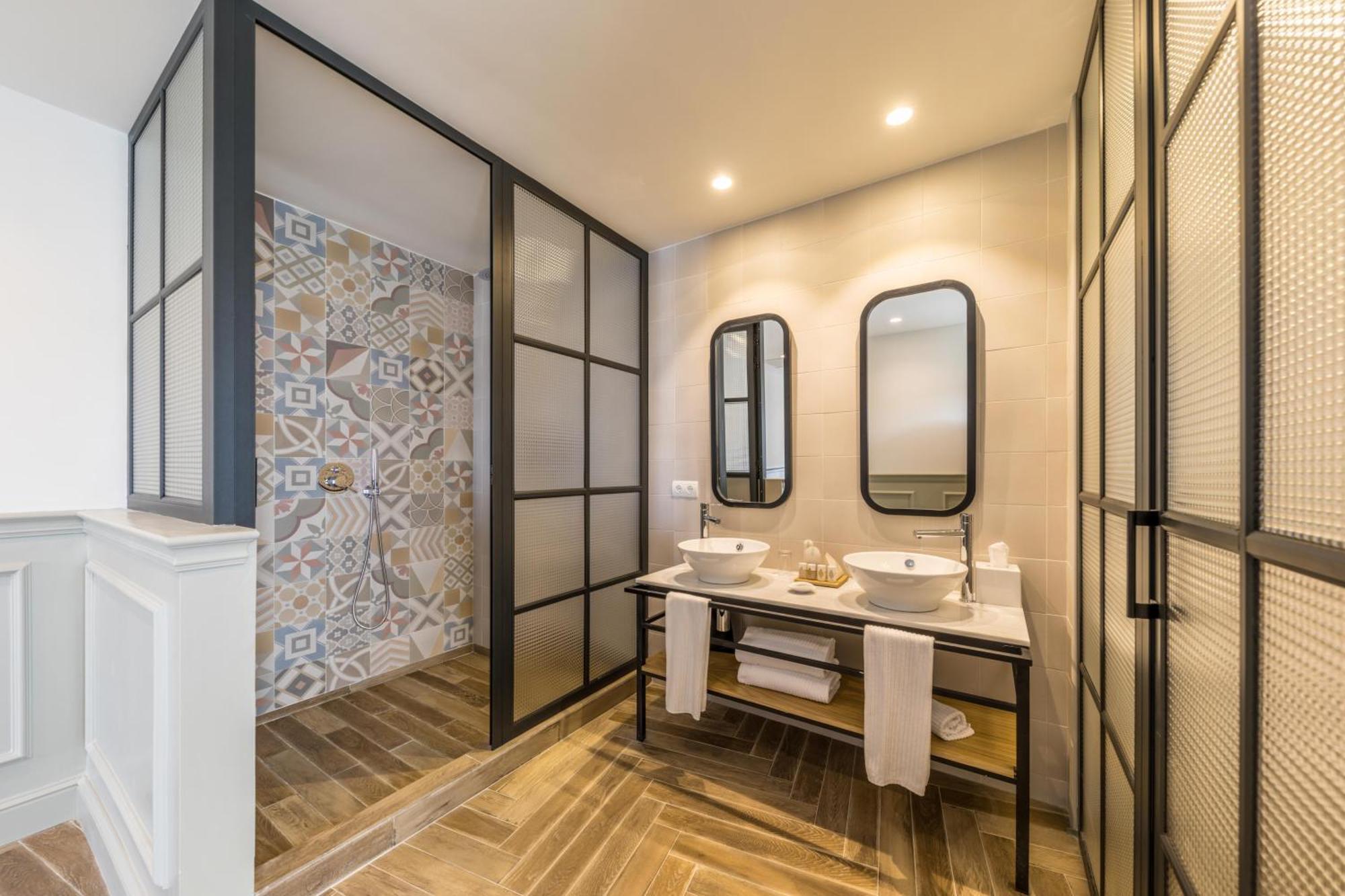 One Bedroom Suite