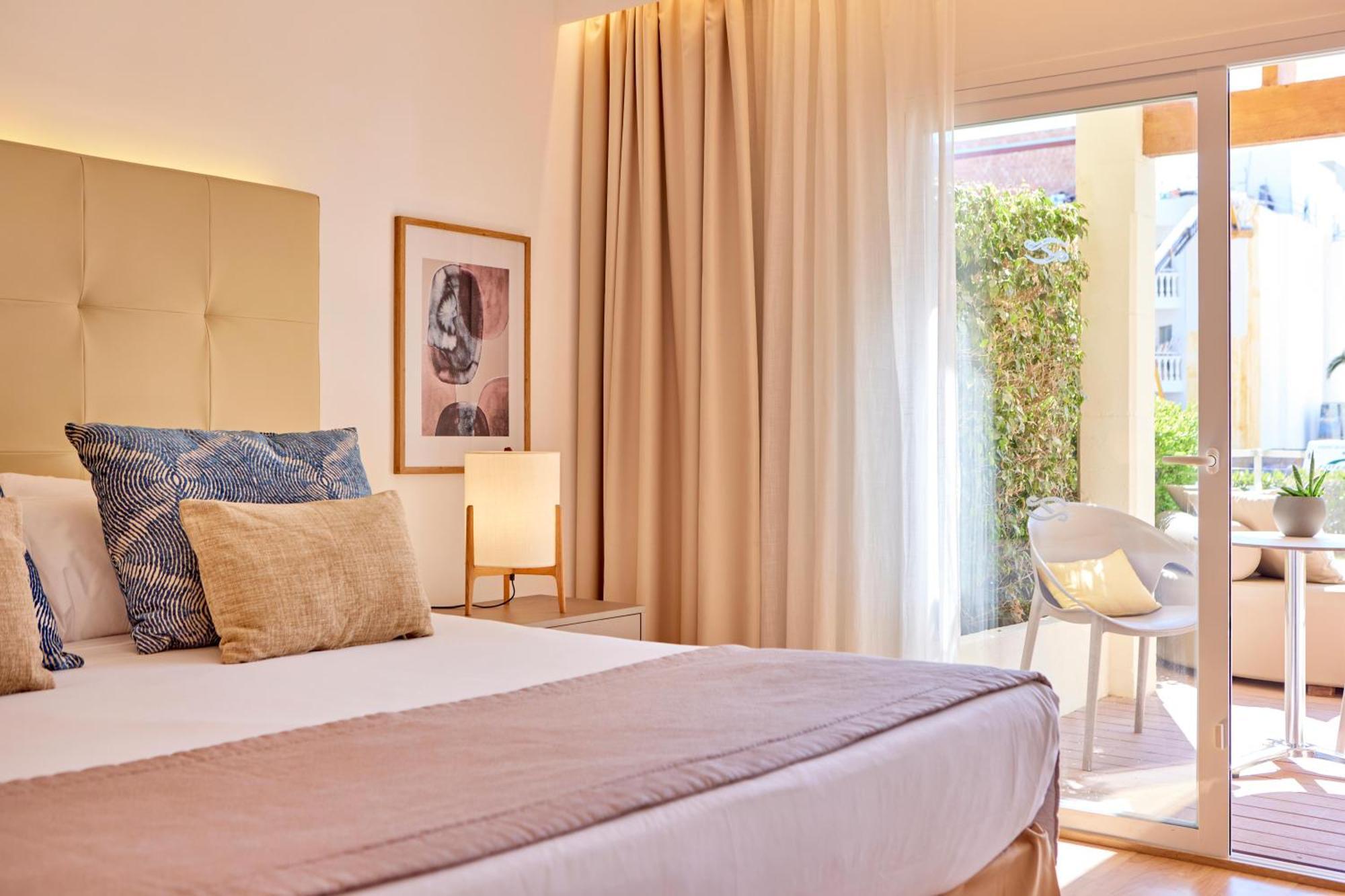 One-Bedroom Suite Private Pool