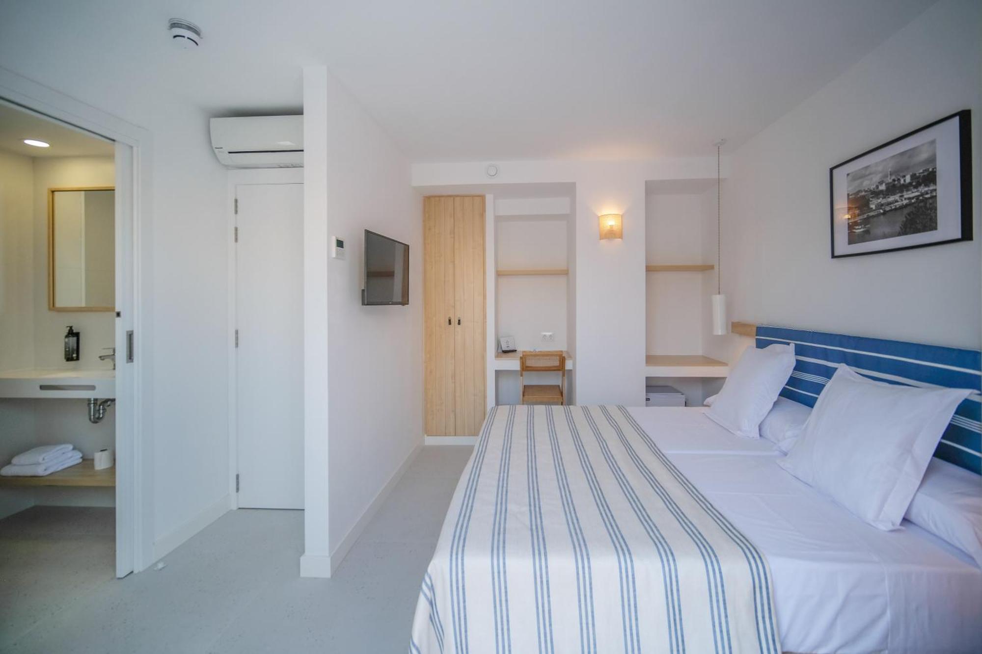 Doppelzimmer mit Balkon