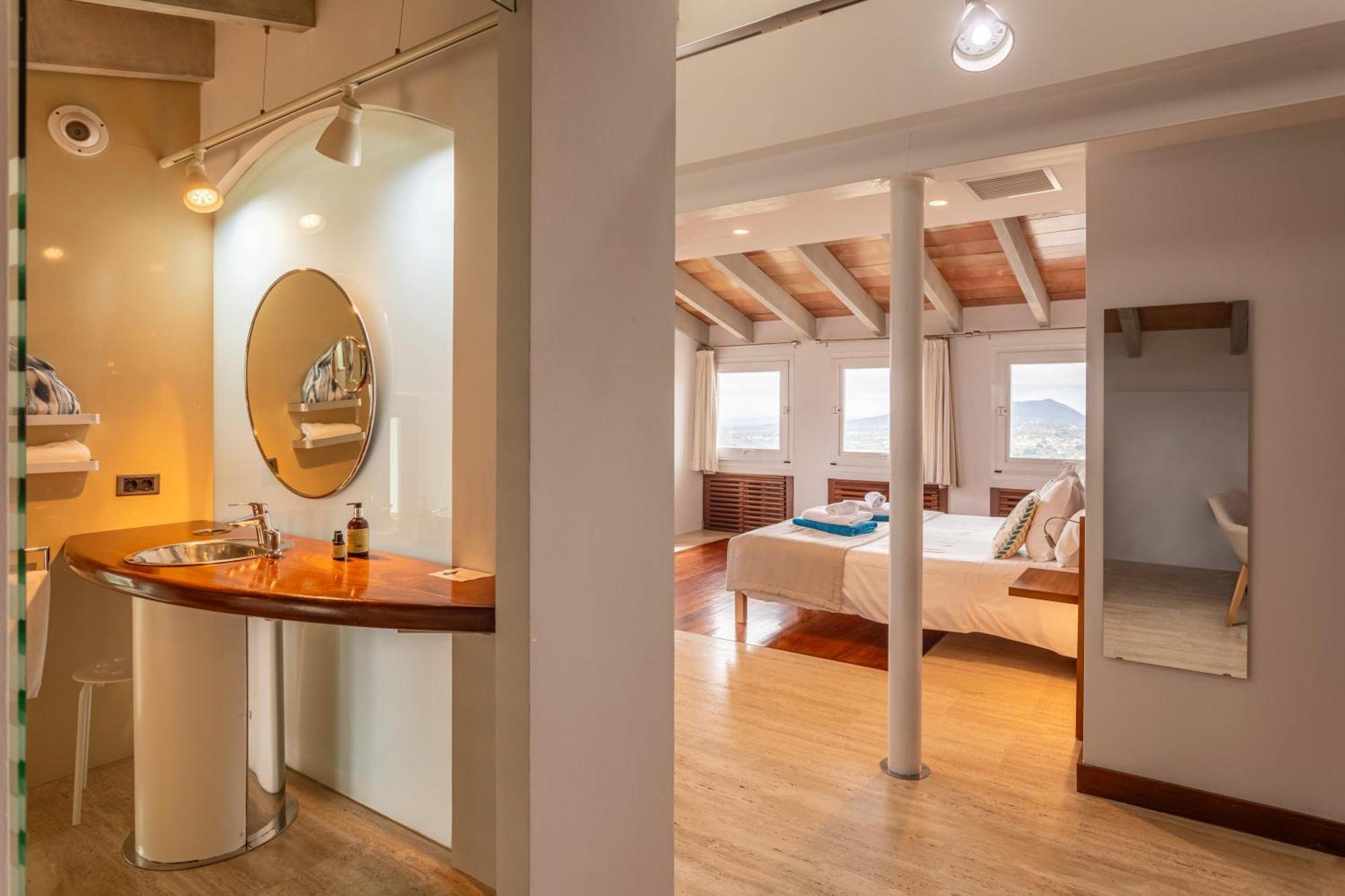 Deluxe Junior Suite