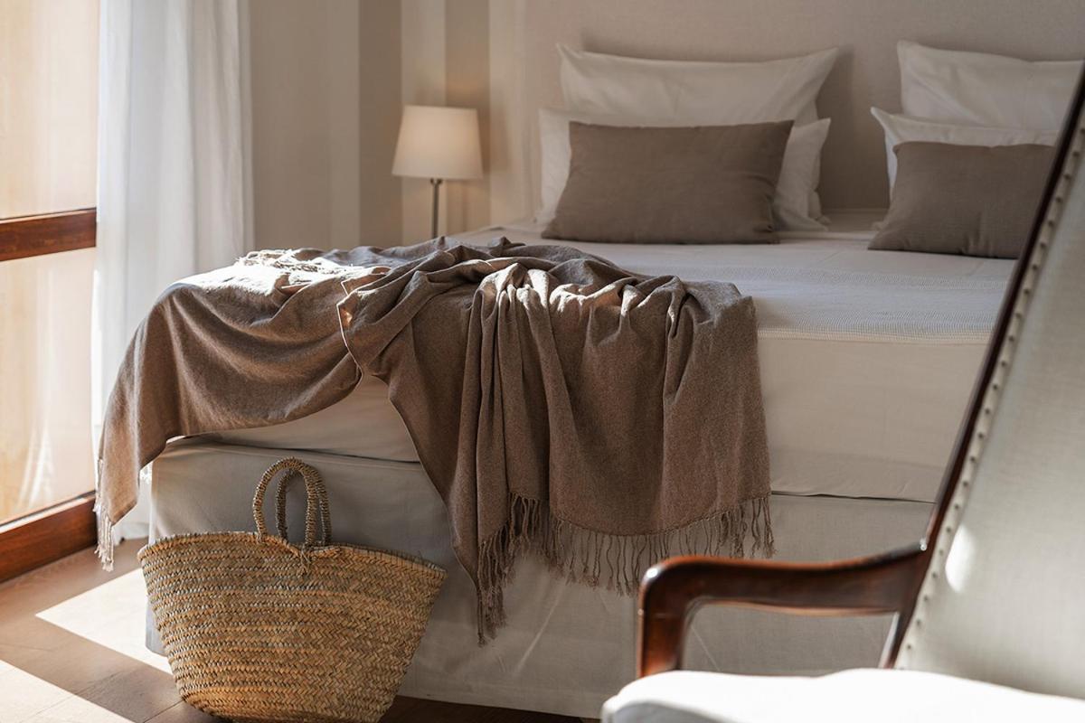 Double Room with Balcony,1599704674:JPEG