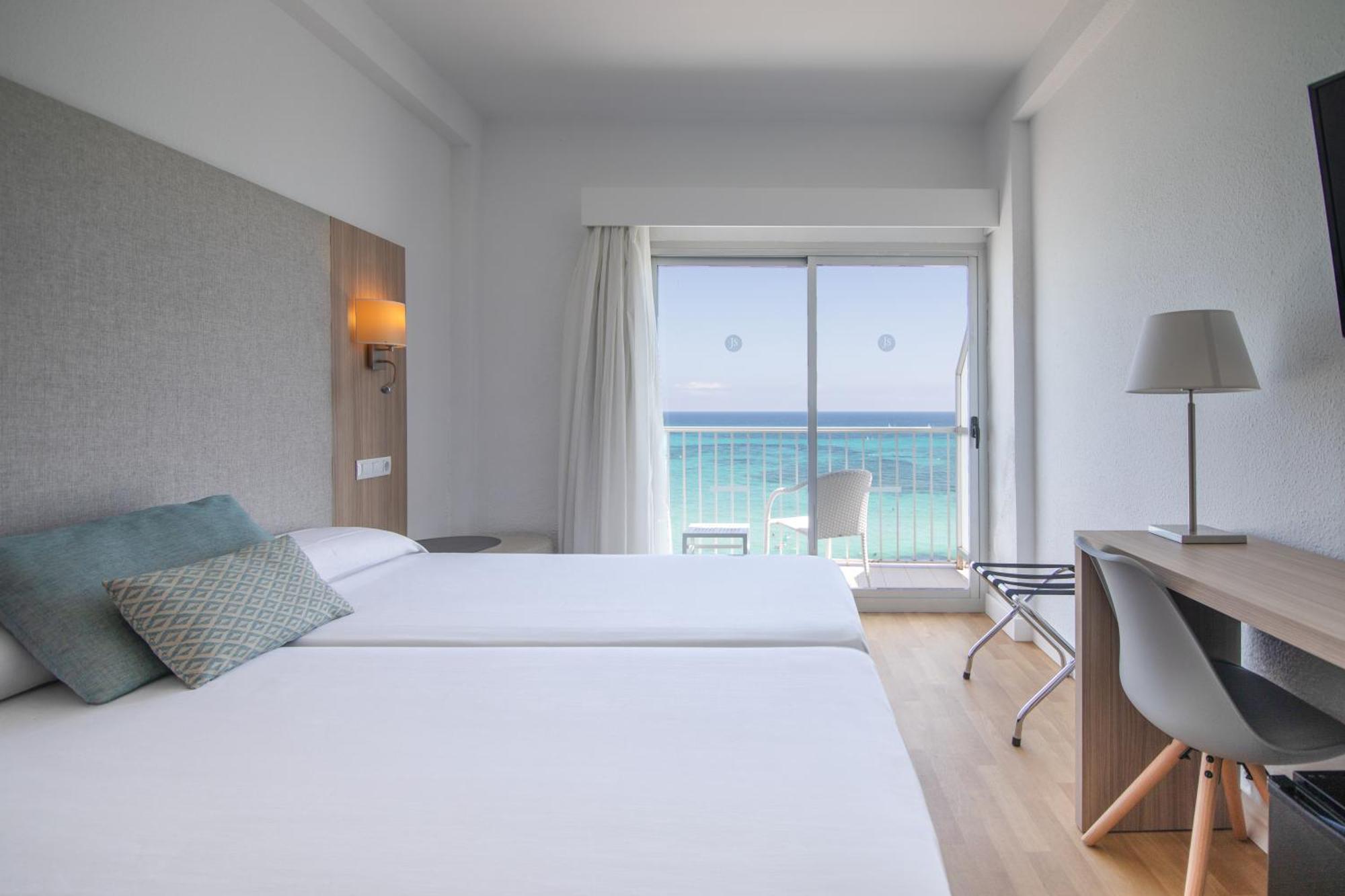 Double Room Balcony Sea View