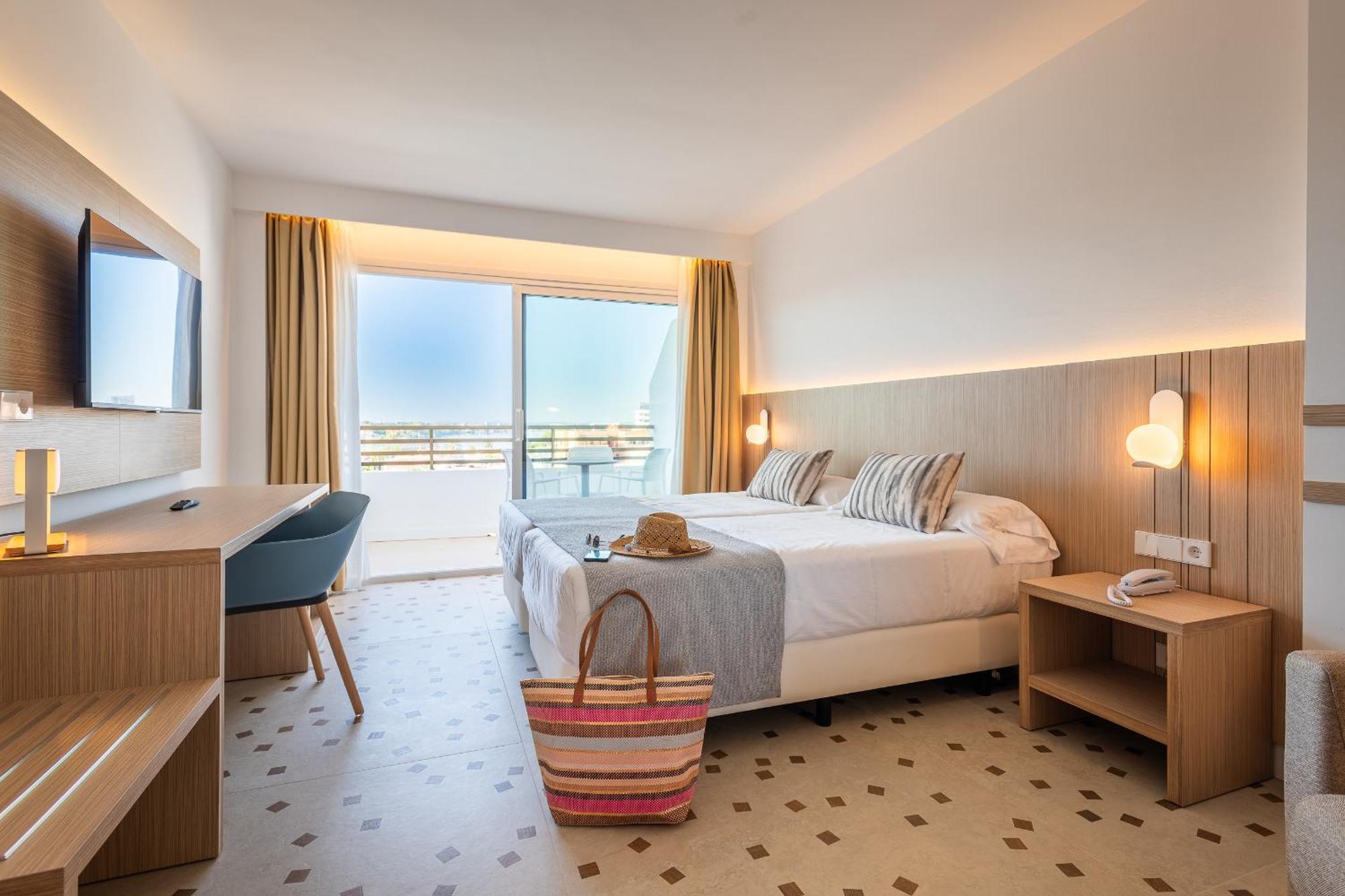Double Room,1623653841:JPEG