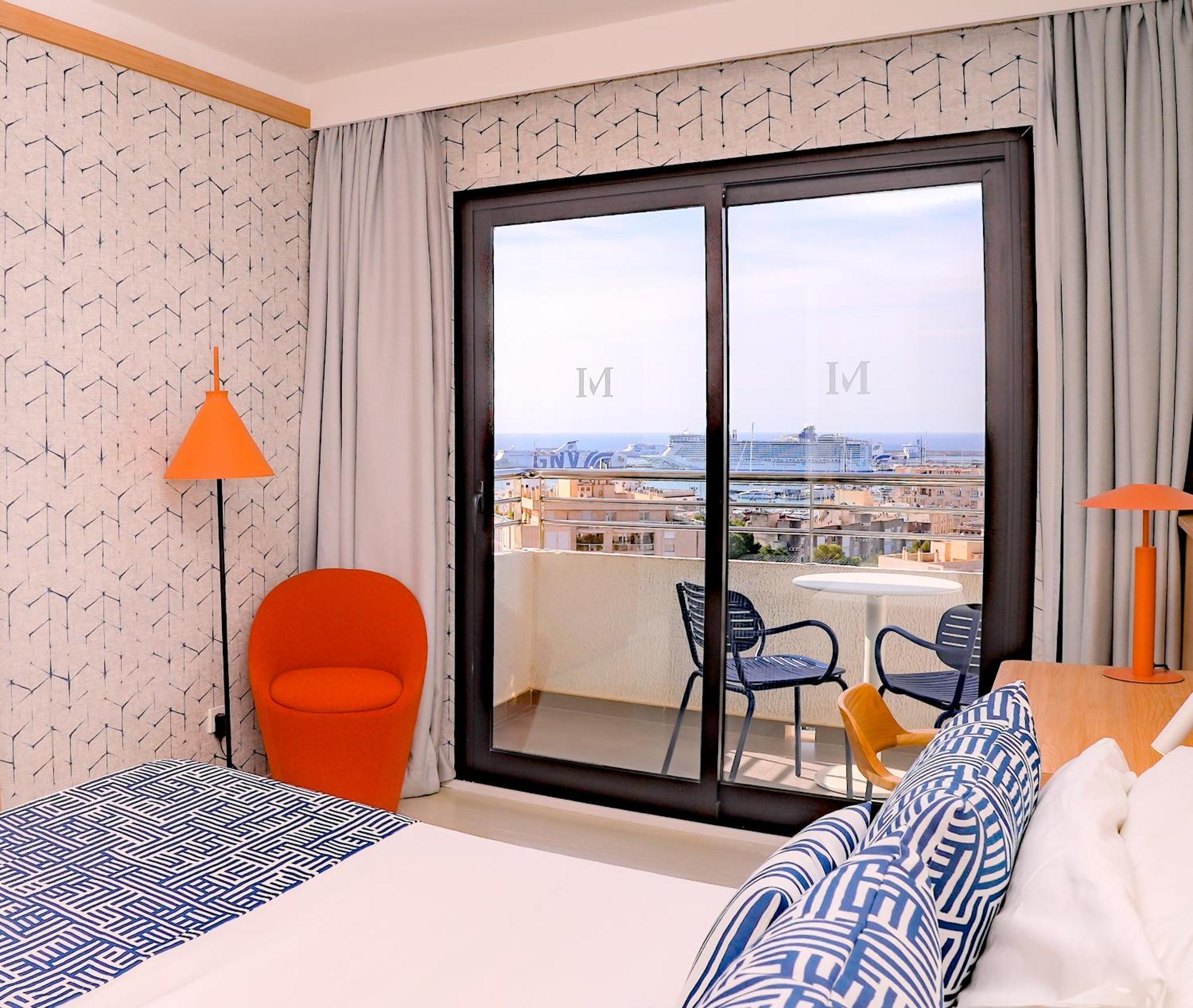 Superior Room Views Balcony