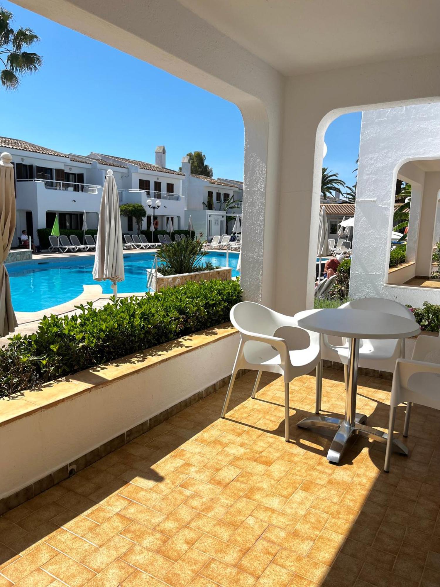 One-Bedroom Apartment Terrace