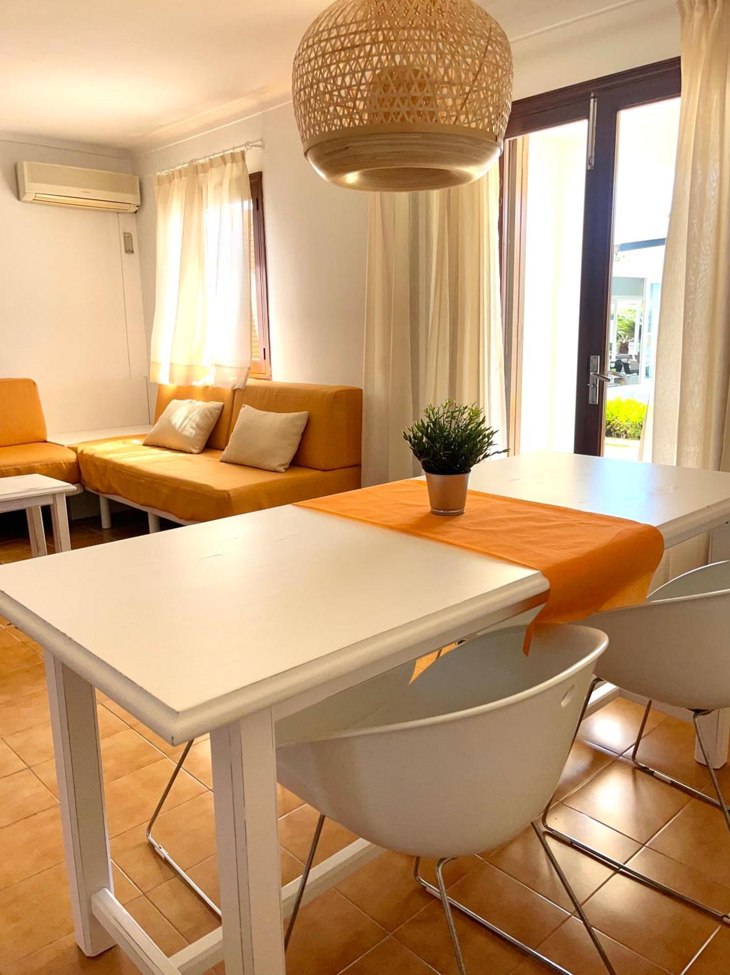One-Bedroom Apartment Terrace