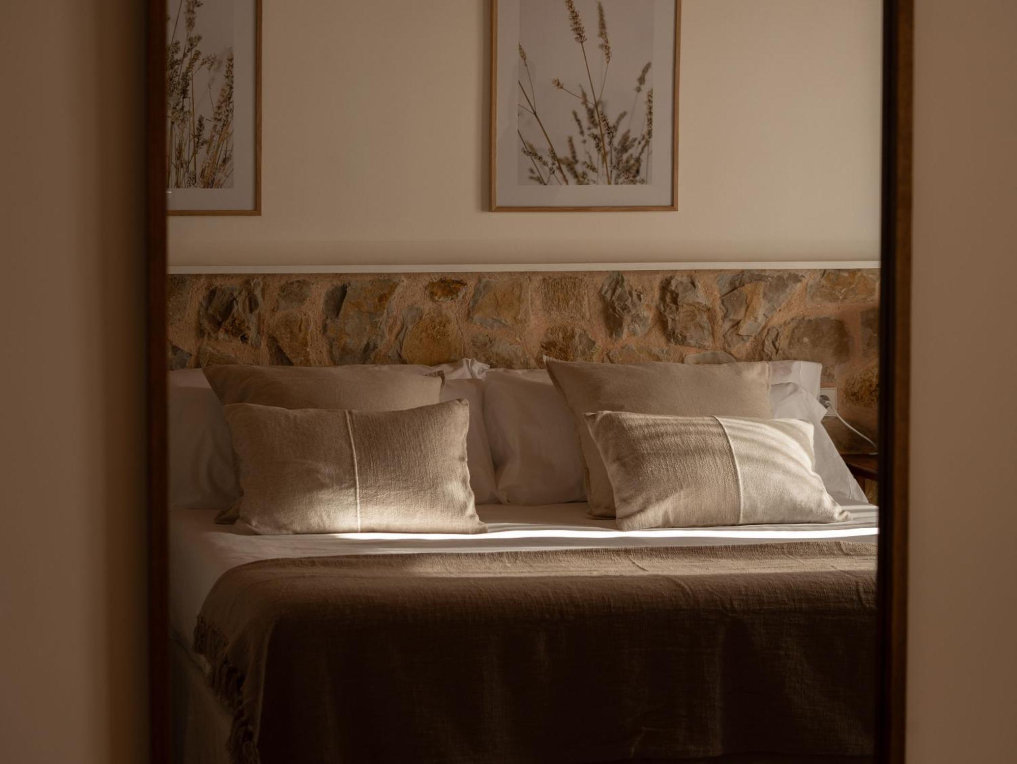 Superior Double or Twin Room Mountain View