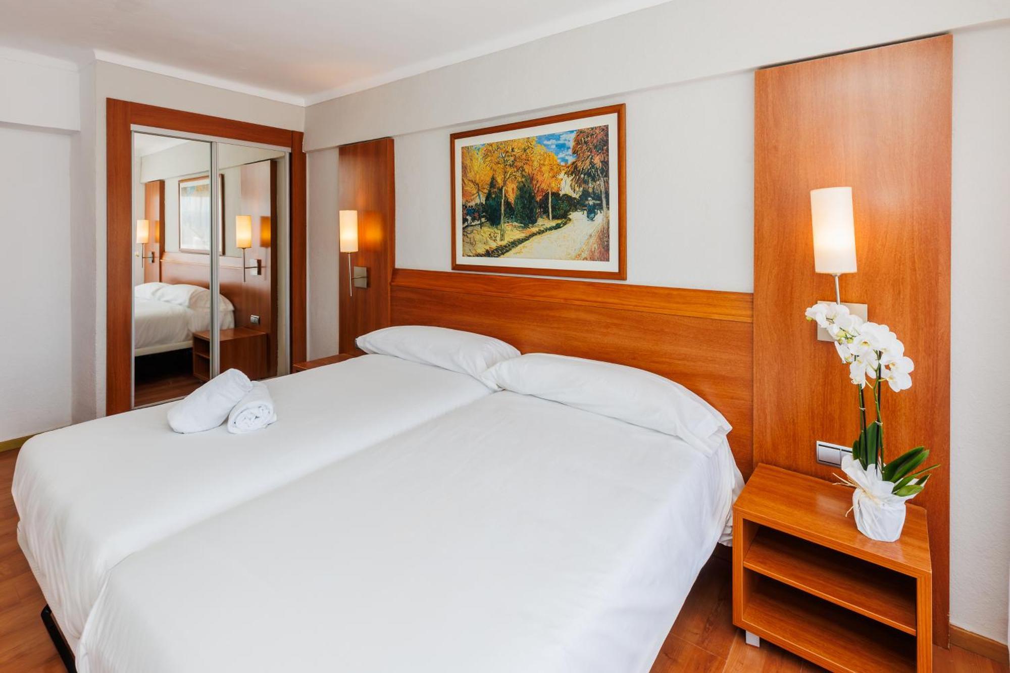 Double Room with Balcony,1674713237:JPEG