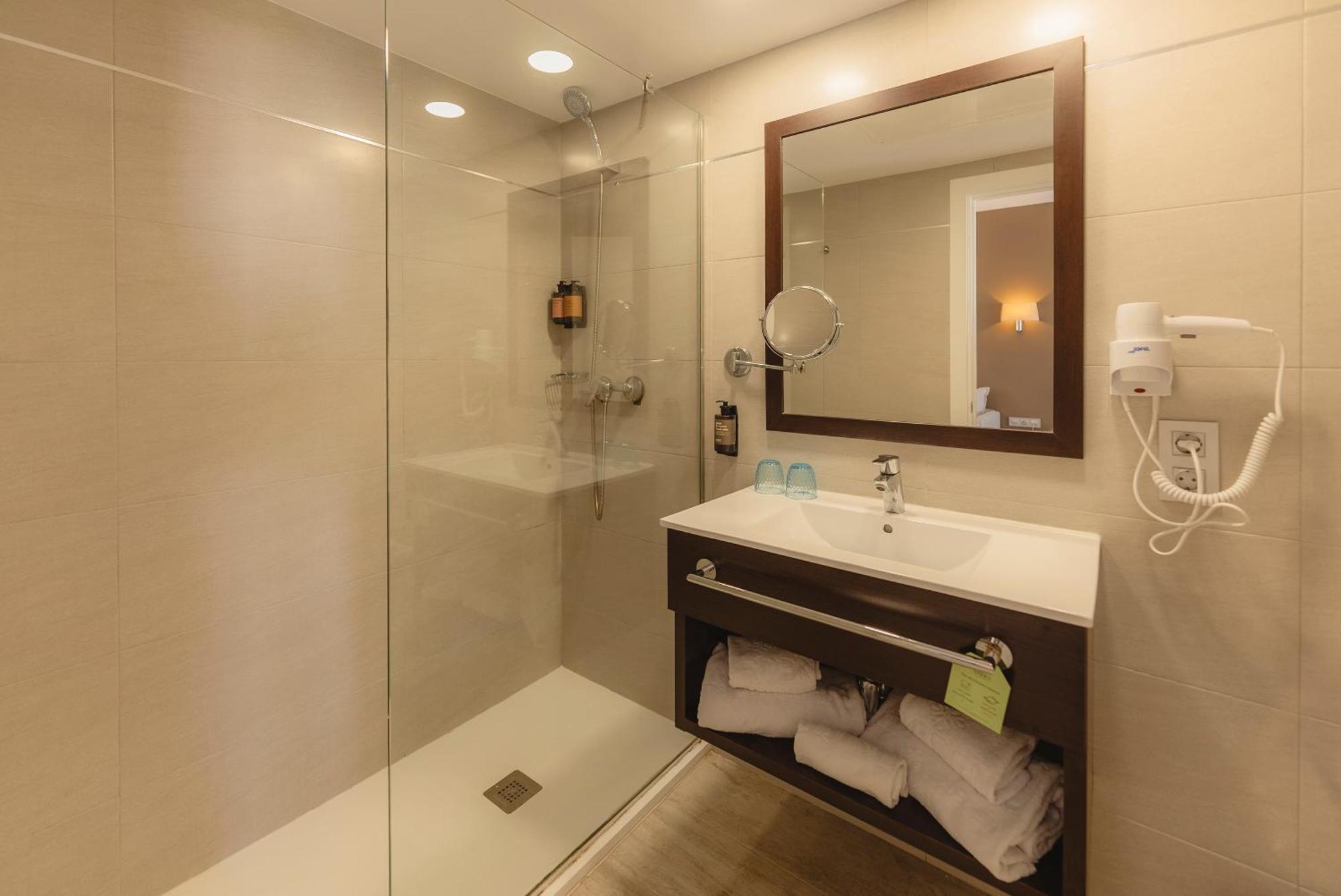 Chambre Double avec Baignoire Spa