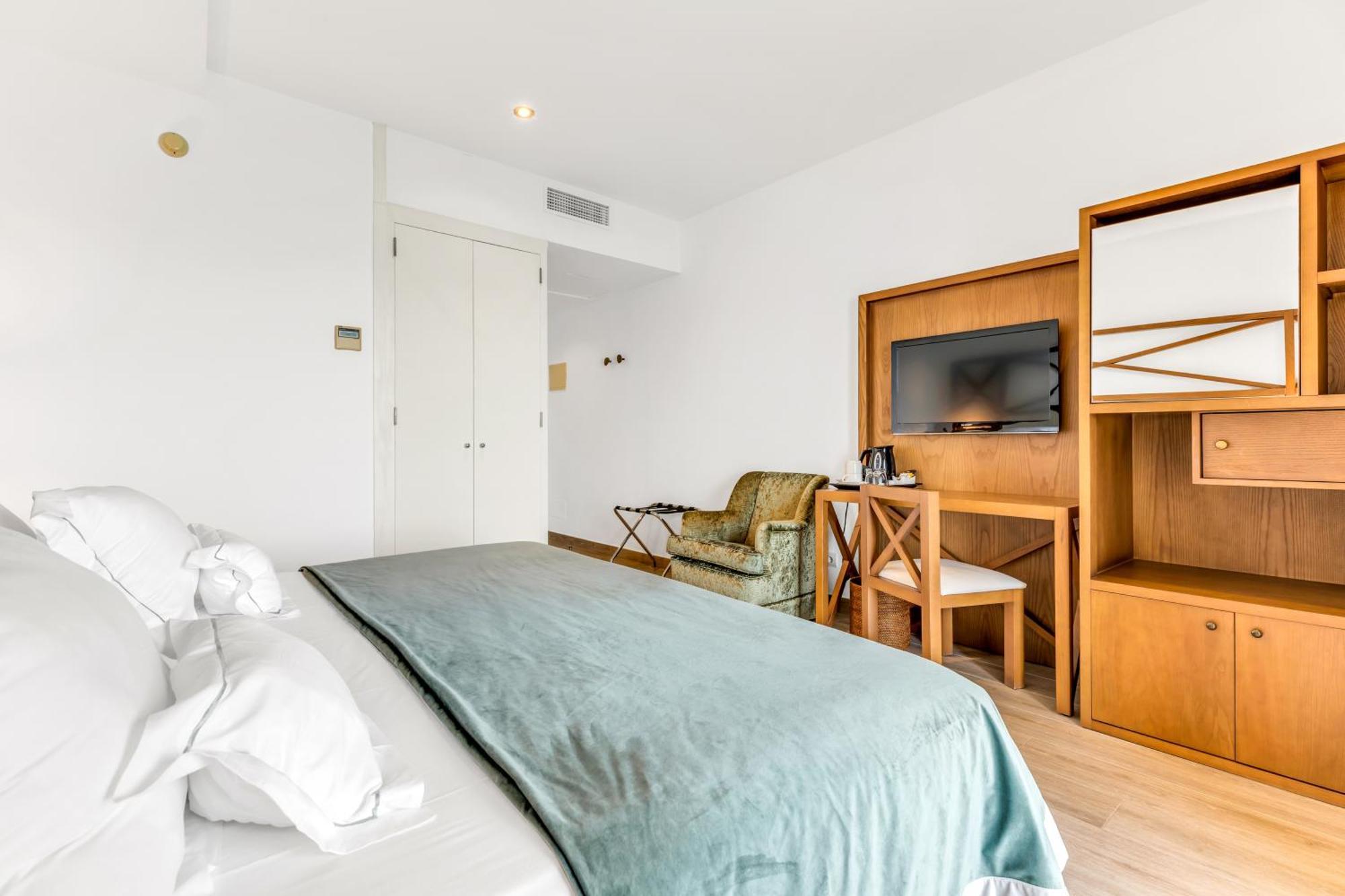 Superior Doppel- oder Zweibettzimmer mit Meerblick