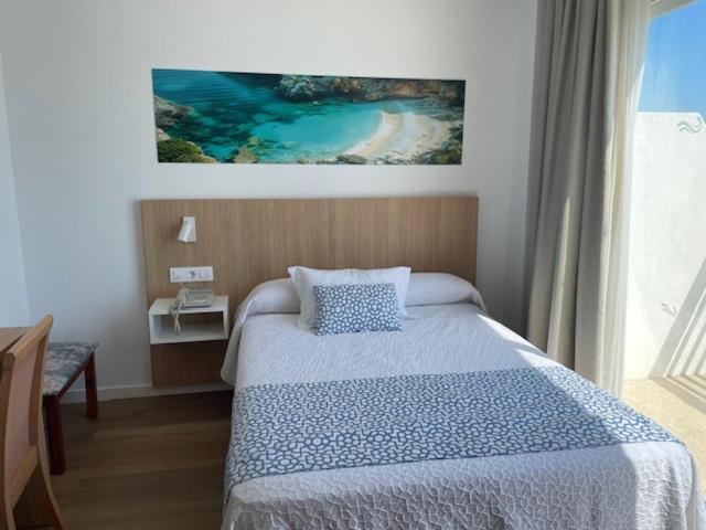 Single Room with Balcony,1688811018:JPEG