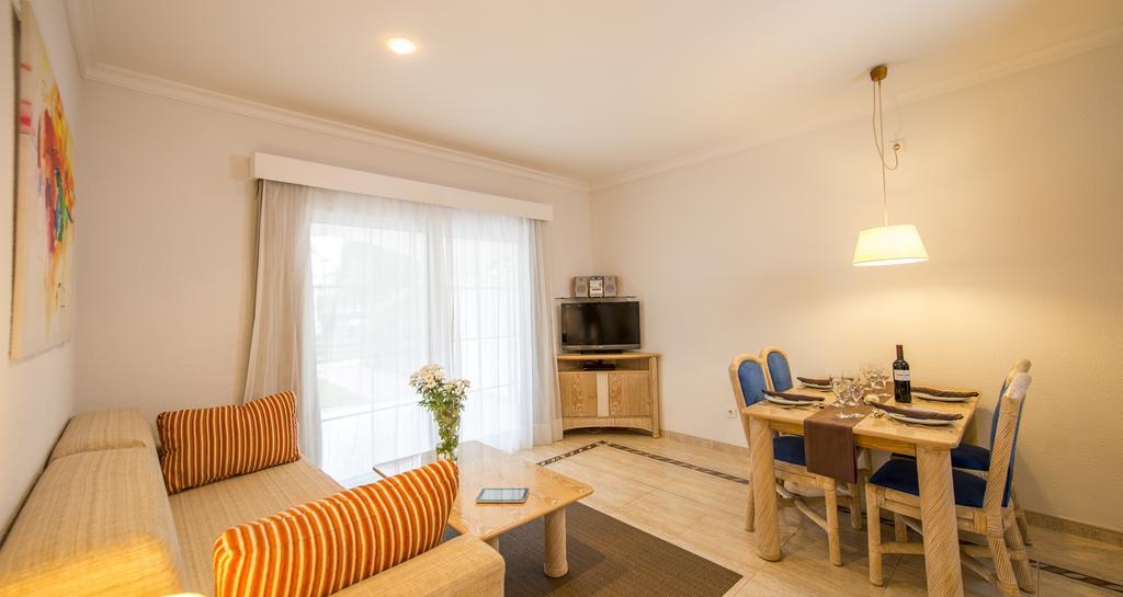 One-Bedroom Apartment,168965724:JPEG