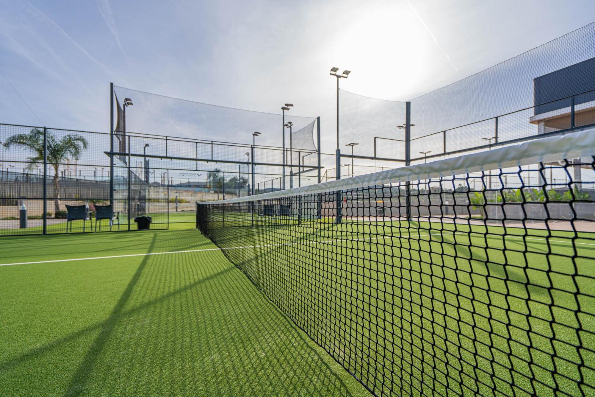 Double Room Padel Lessons adults 1 Player & 1 Companion