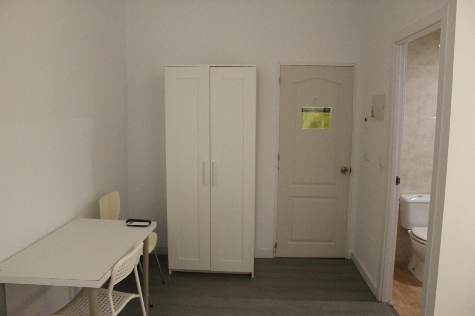 Chambre Triple avec Salle de Bains Privative