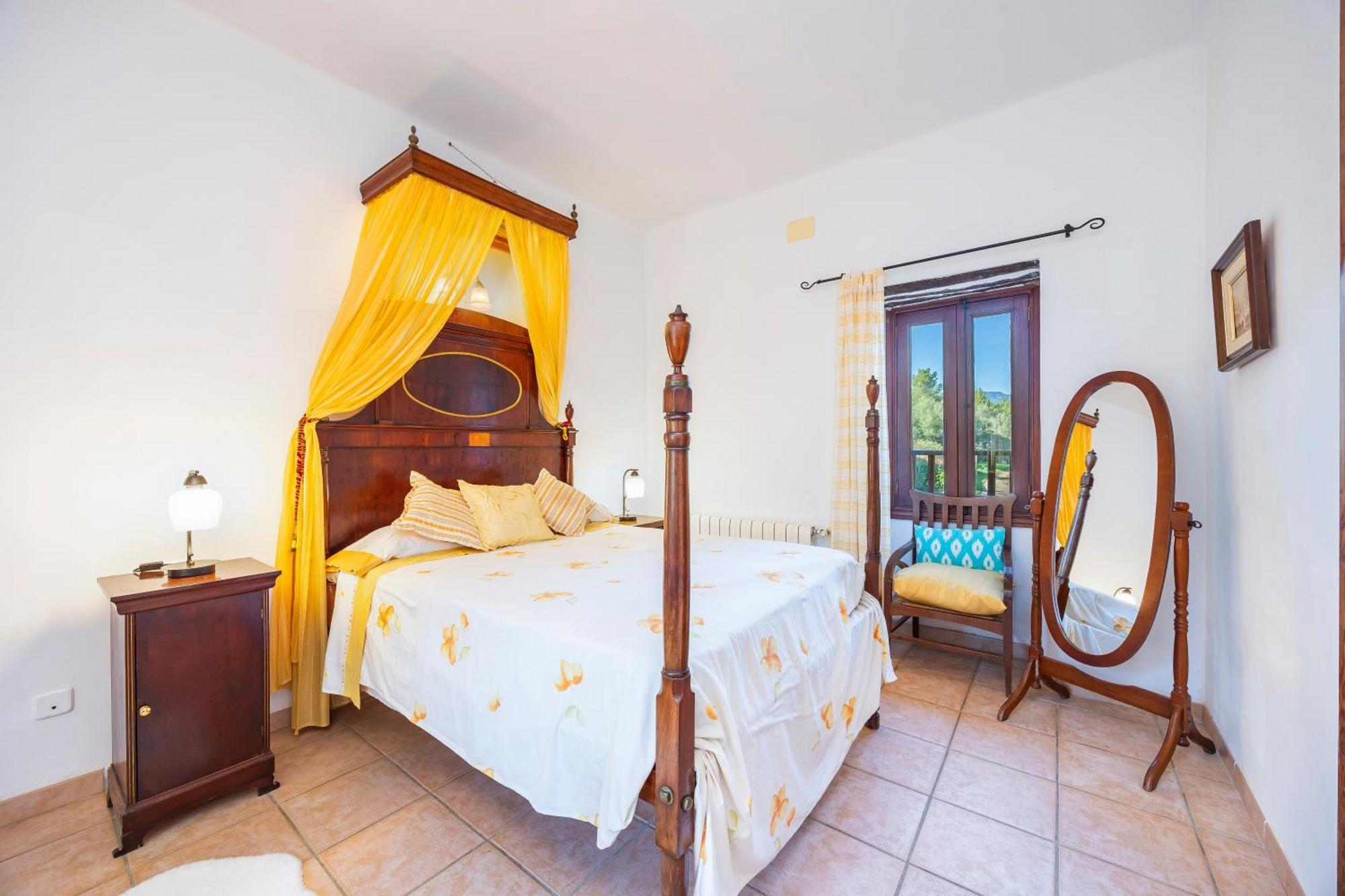 Habitación Doble con vistas a la montaña