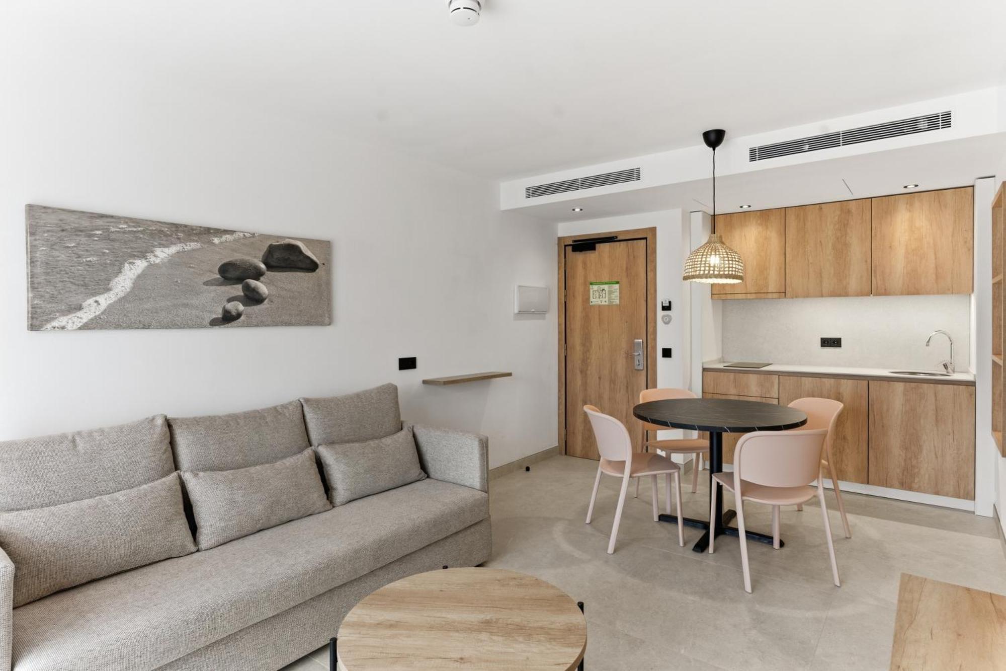 Appartement met 1 Slaapkamer en een Balkon