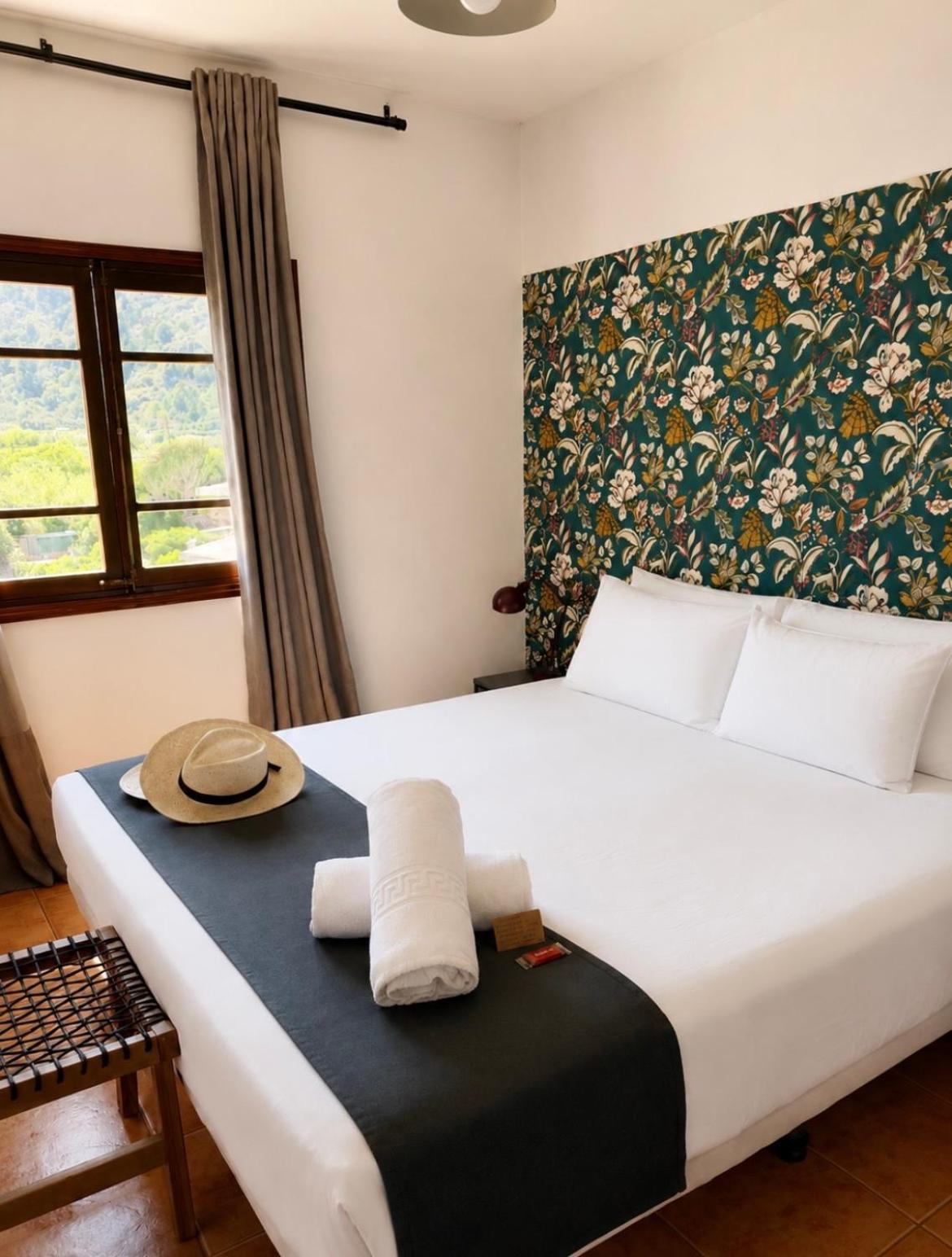 Double Room Private External Bathroom