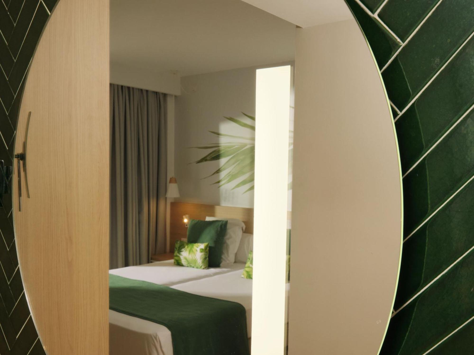 Double or Twin Room Pool View