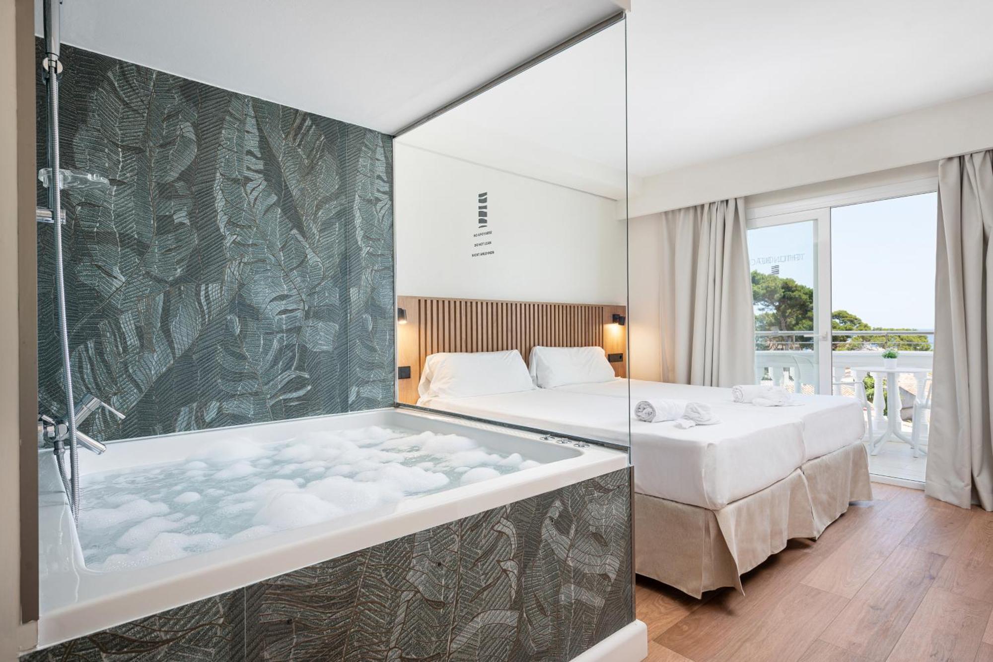 Habitación Doble Deluxe con balcón