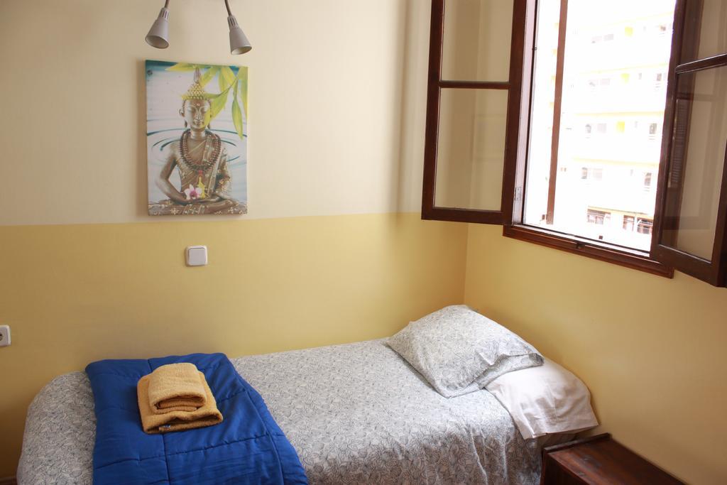 Habitación Estándar con baño compartido - 2 camas