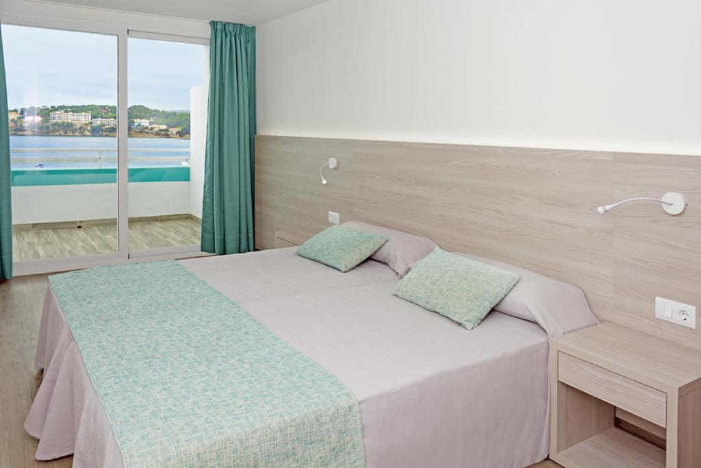 One-Bedroom Apartment with Sea View,1272329233:JPEG