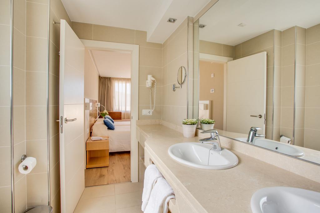Basic Double Room
