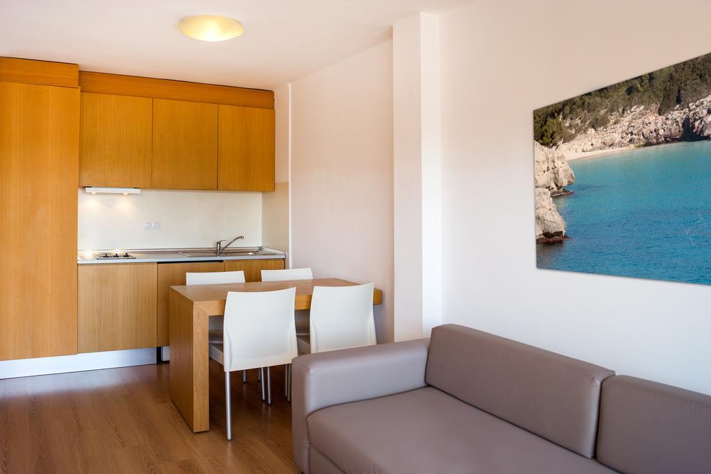 One-Bedroom Apartment Terrace,413289858:JPEG
