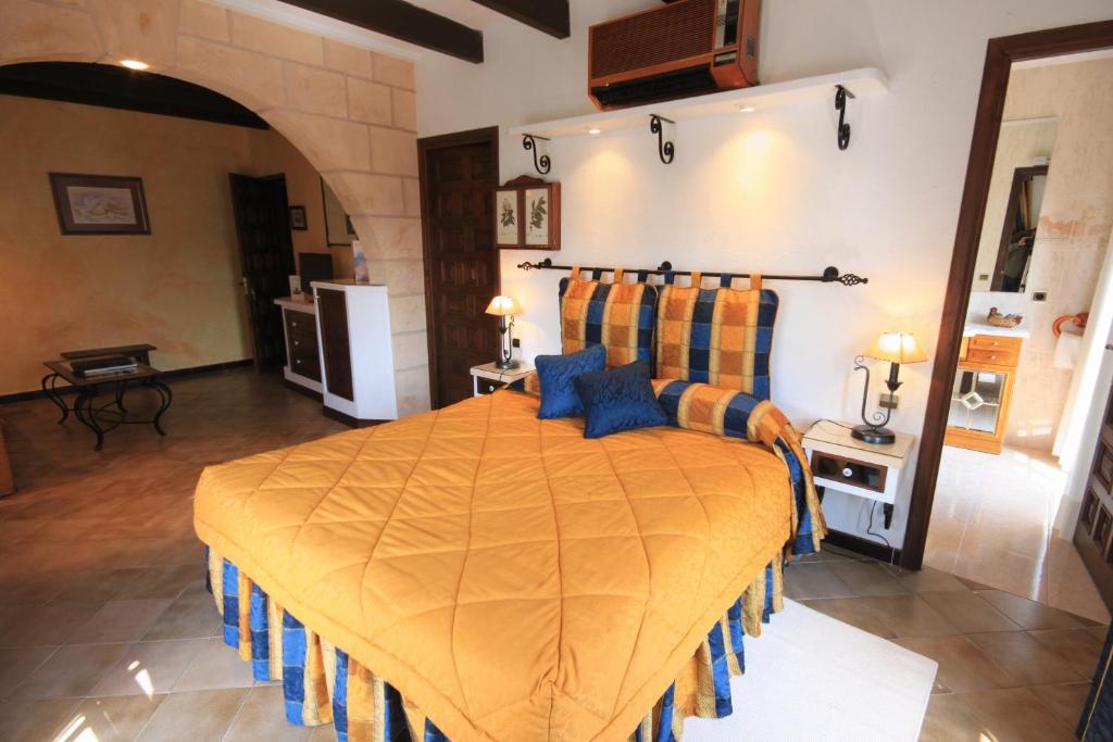 Suite,186484731:JPEG