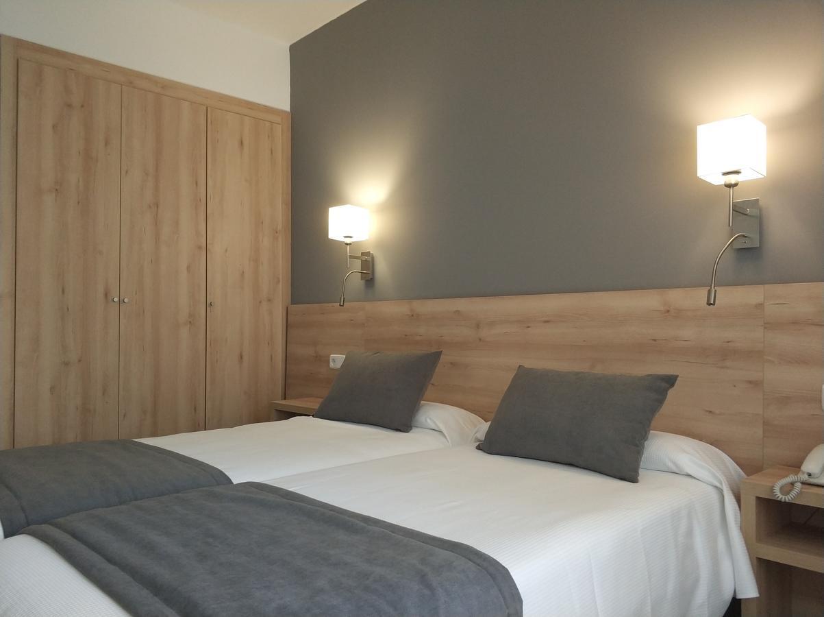 Twin Room,737920618:JPEG