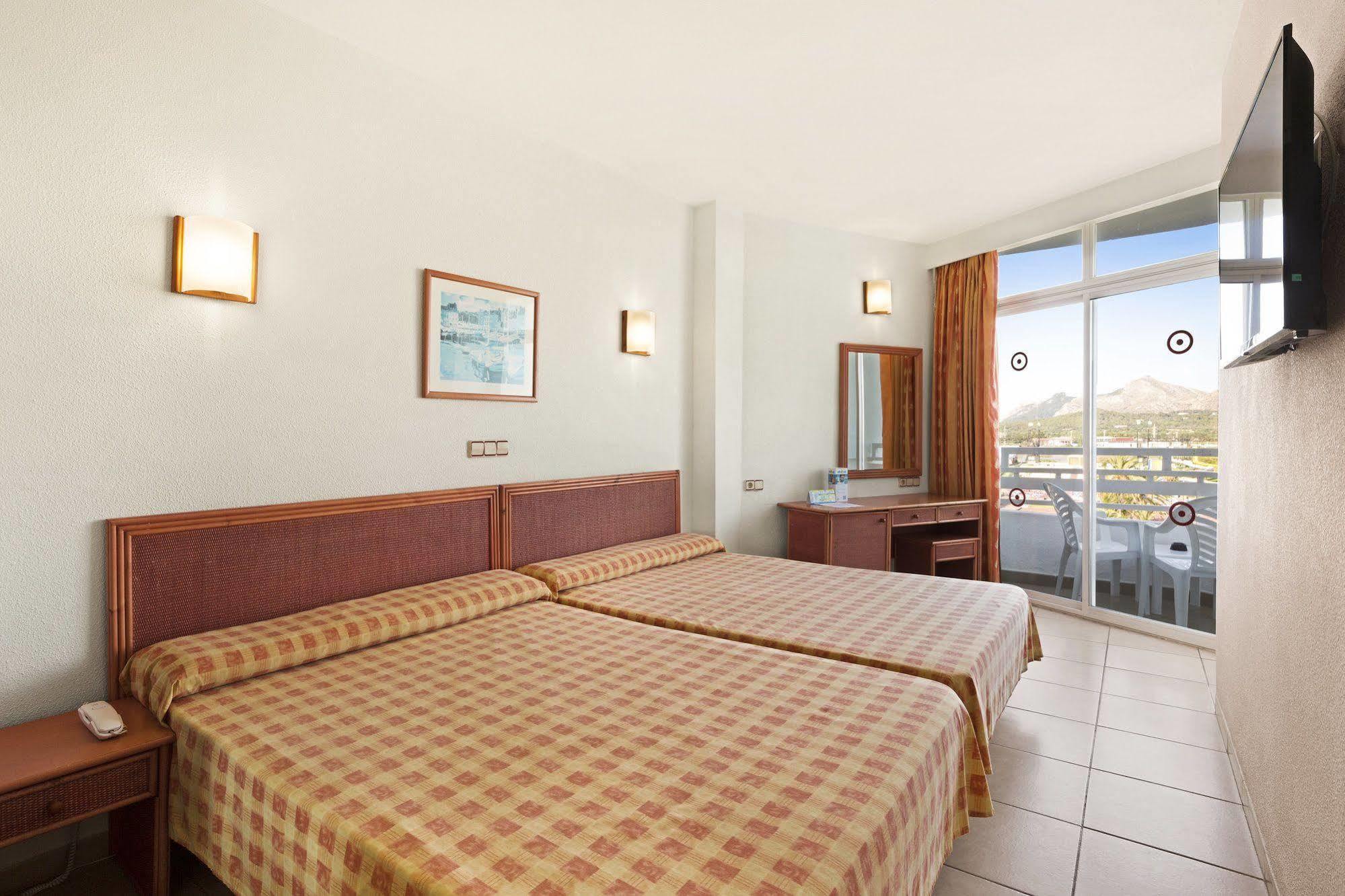 Double Room,699882556:JPEG