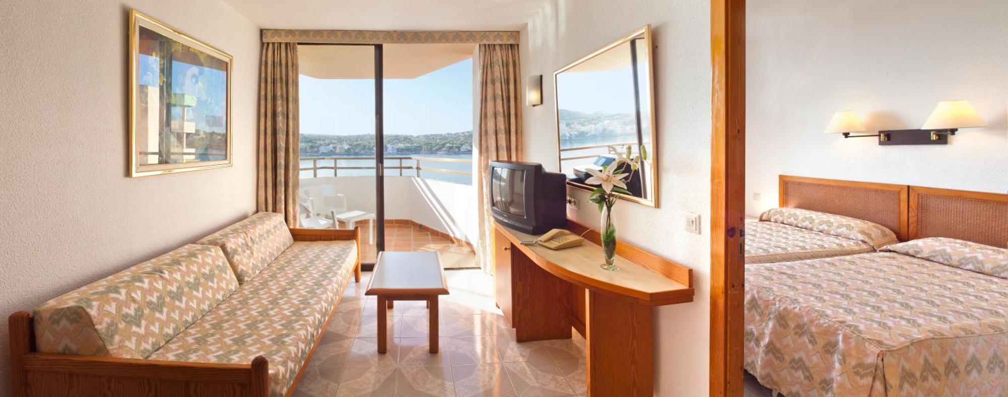 One-Bedroom Apartment Sea View,238476669:JPEG