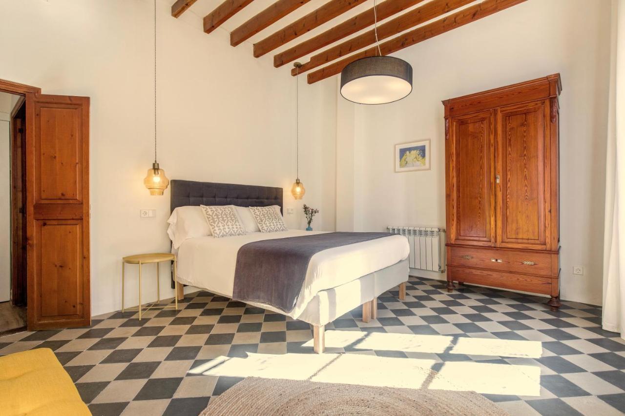 Double Room Private External Bathroom