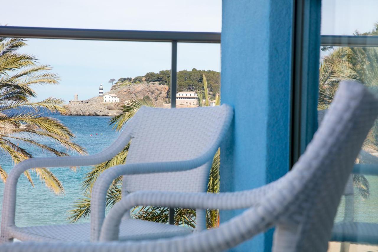 Superior Twin Room balcony frontal Sea View
