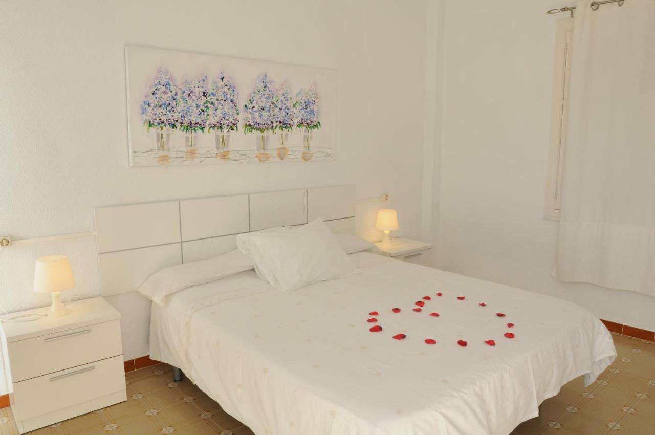 Three-Bedroom Apartment,817537232:JPEG