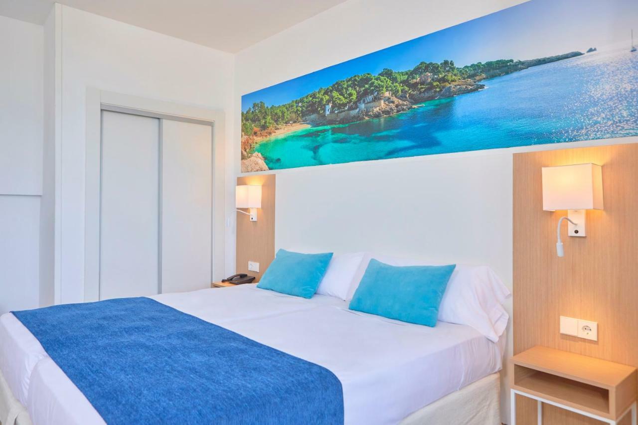 Twin Room Balcony Sea View
