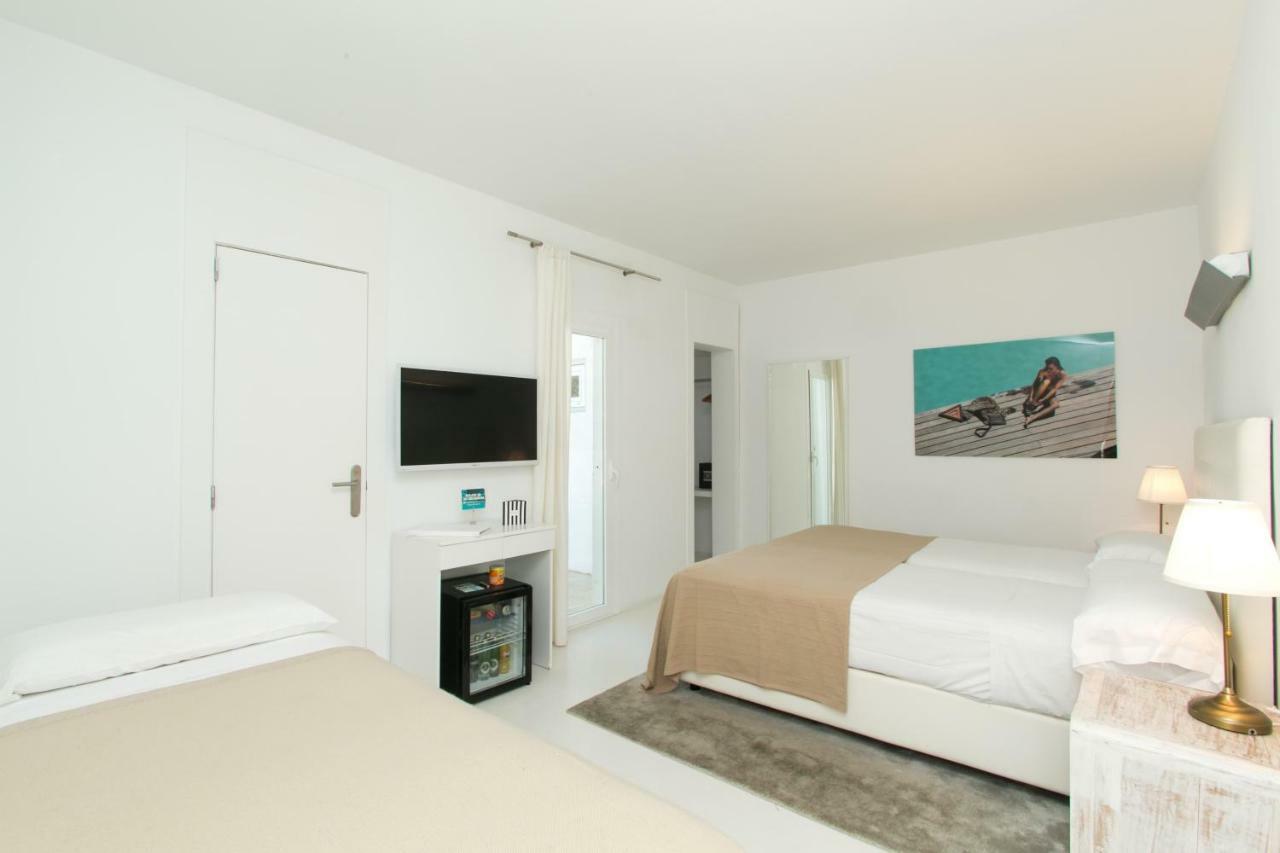 Triple Room,830116160:JPEG