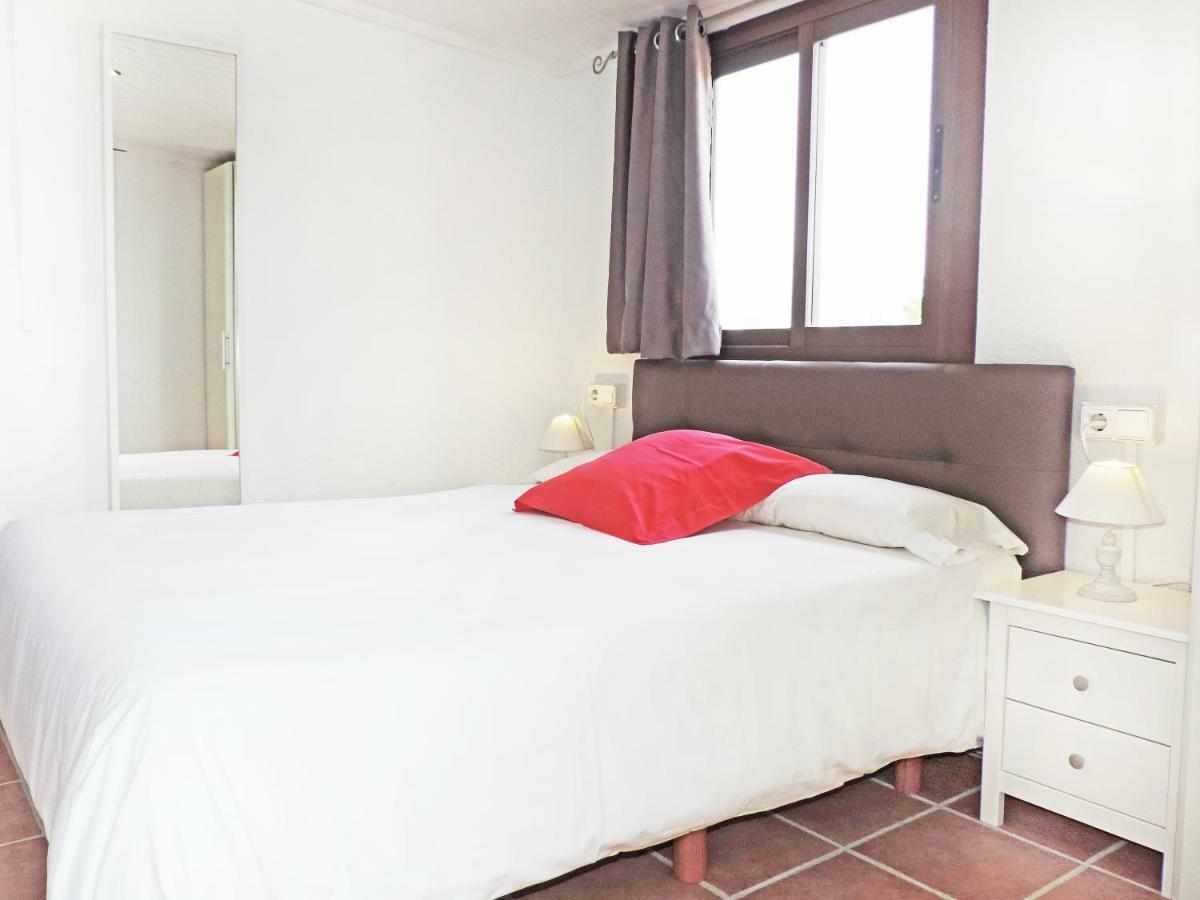 Attic One-Bedroom Apartment Sea View kitchen