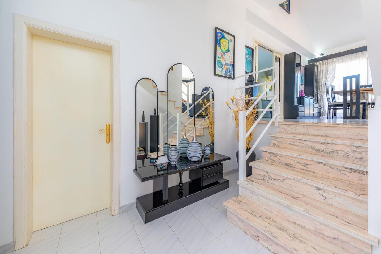 Holiday Home,933457279:JPEG